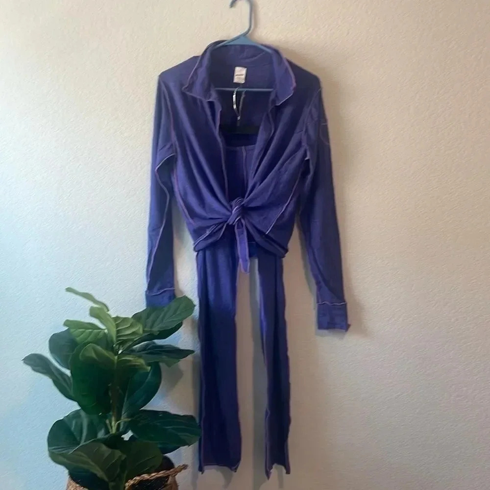 Hot skins purple lounge set L top small pants